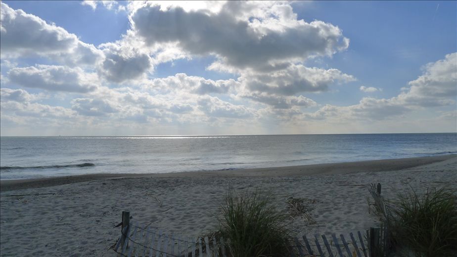 "Sandy Bottoms" On the Ocean Edisto Beach Vacation Rentals, LLC