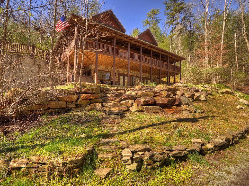 Clear Creek Lodge in Ellijay, GA Clements Family Vacation Rentals