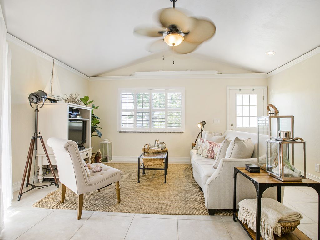 White Cottage - My Florida Paradise