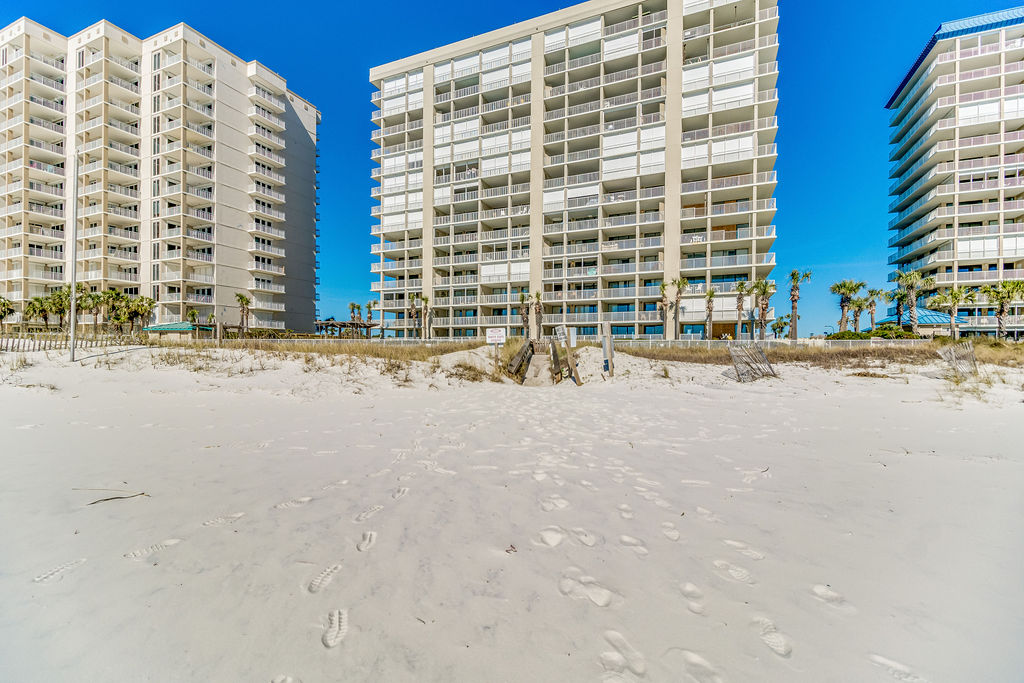 White Caps 305 Beachfront Condo With Spectacular Views Coastal Link Properties LLC