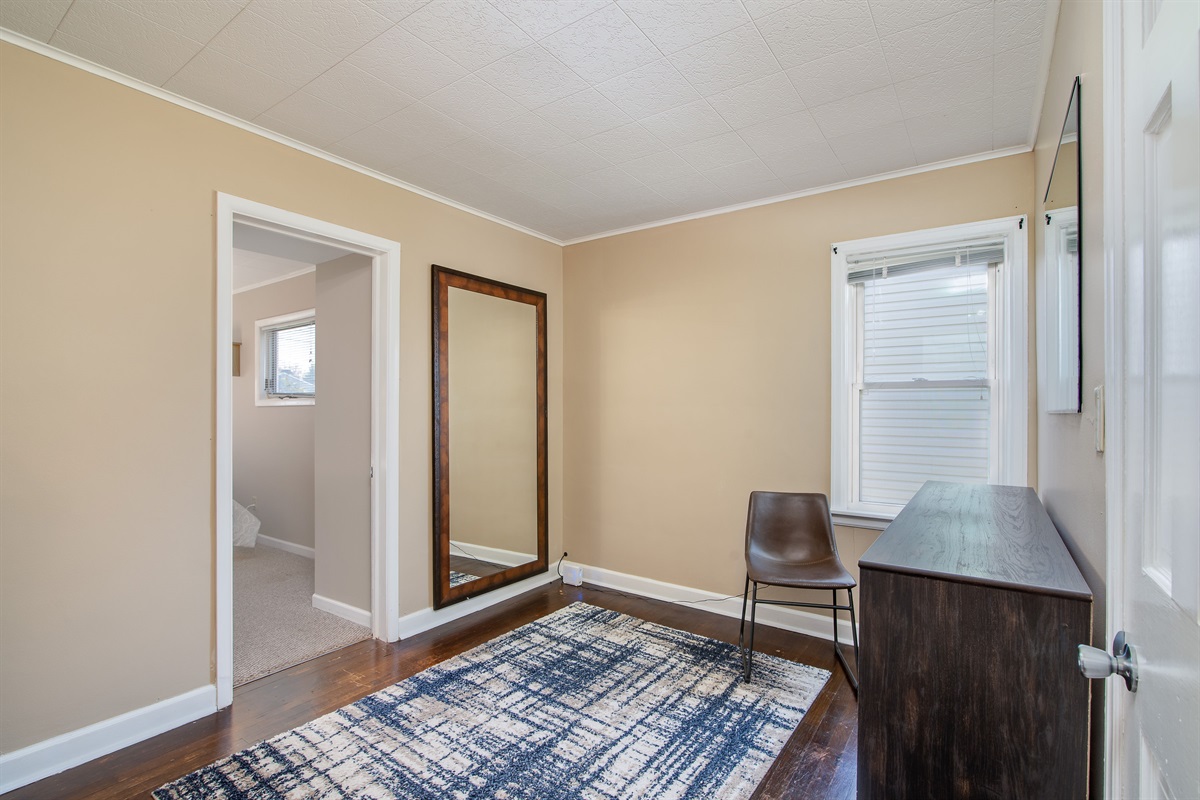 Spacious 2 bedroom /pet friendly/fenced yard Boyd's Bungalows