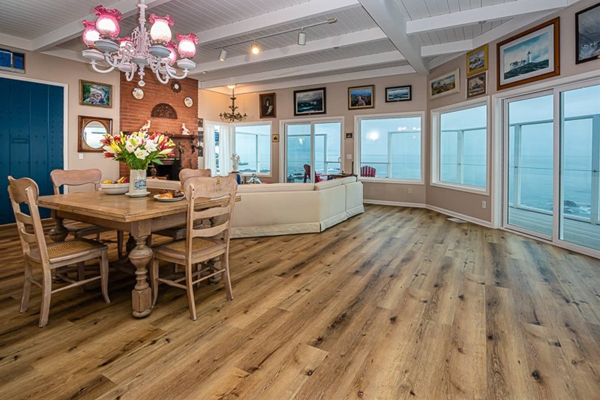 (082) The Blue Doors Furnished Monthly Beachside Rentals Inc.