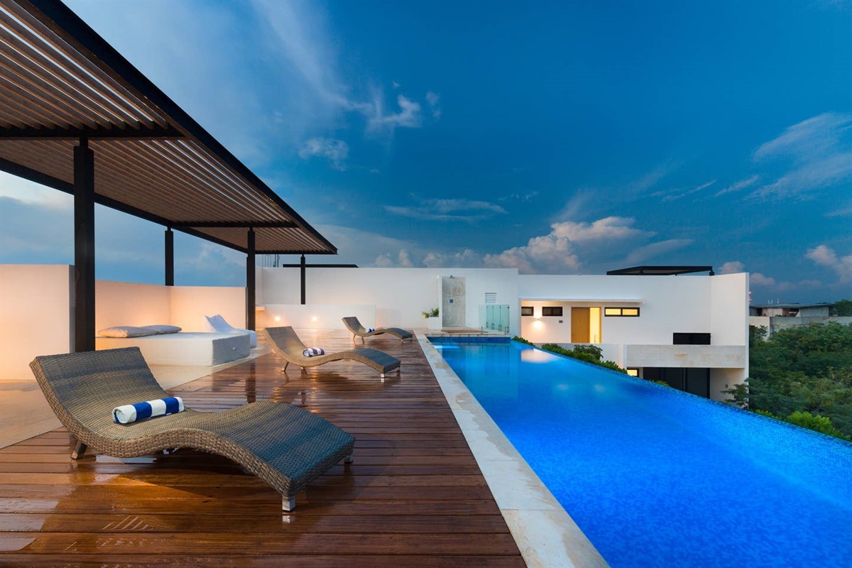 Couple's Opulence 5 ☆ Terrace and Infinity Pool! - Highline Rentals ...