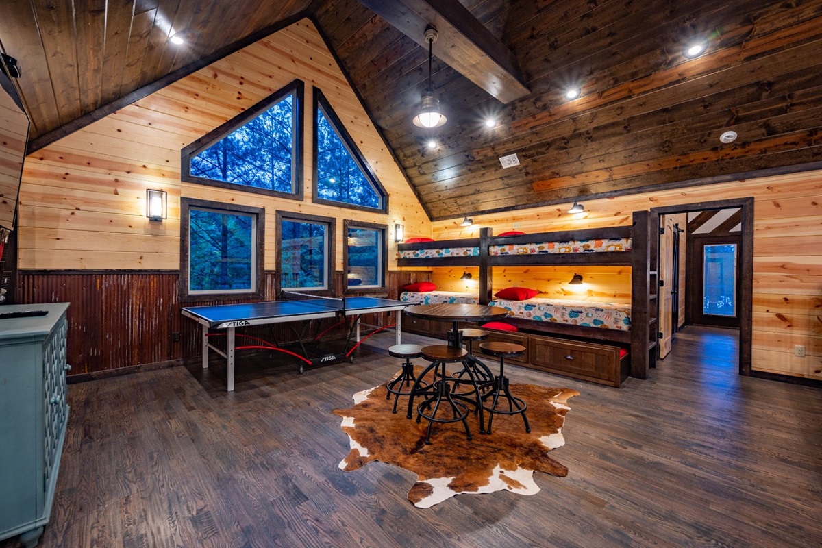 Tranquil Timbers Retreat - Luxury Cabins of Hochatown