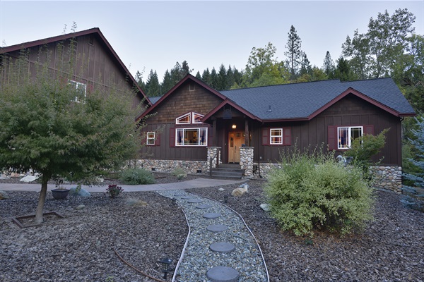 Properties Mt Shasta Vacation Rentals