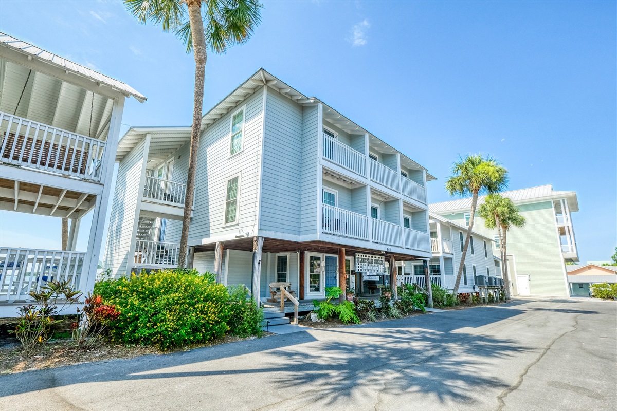 Island Place Unit 208 Pelican Realty